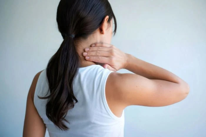 รู้จัก Cervicogenic Headache: ศัตรูเงียบของชาวออฟฟิศ